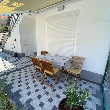 דרבניק Apartmani Roko מראה חיצוני תמונה