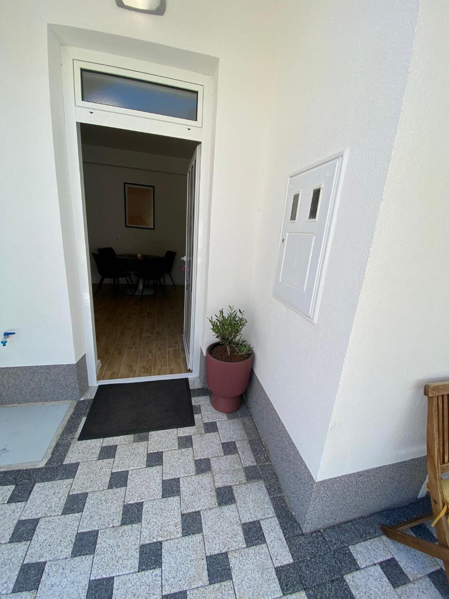 דרבניק Apartmani Roko מראה חיצוני תמונה