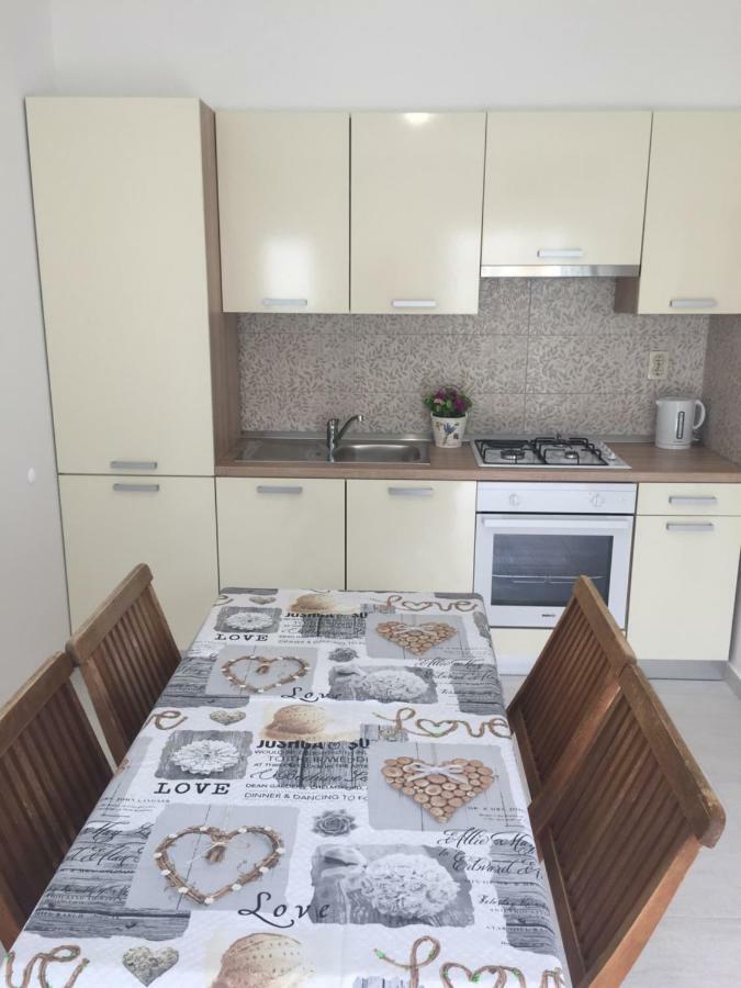 דרבניק Apartmani Roko מראה חיצוני תמונה